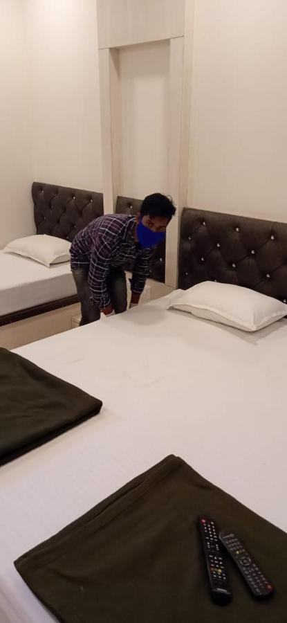 Super Hotel O Shri Shiva Palace Rāipur Buitenkant foto
