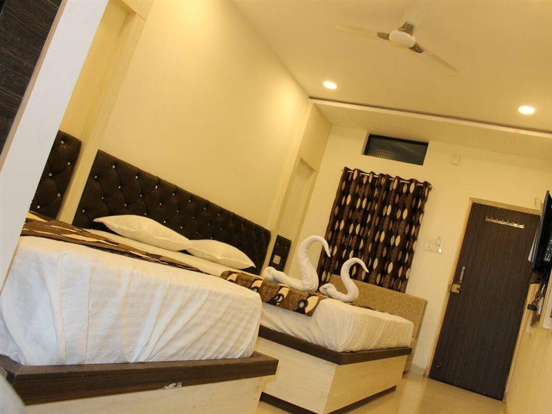 Super Hotel O Shri Shiva Palace Rāipur Buitenkant foto