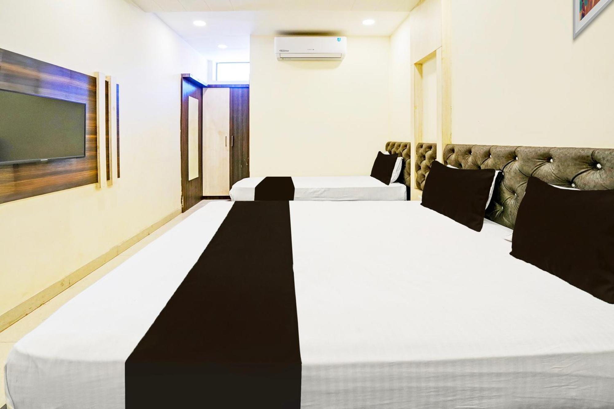 Super Hotel O Shri Shiva Palace Rāipur Buitenkant foto