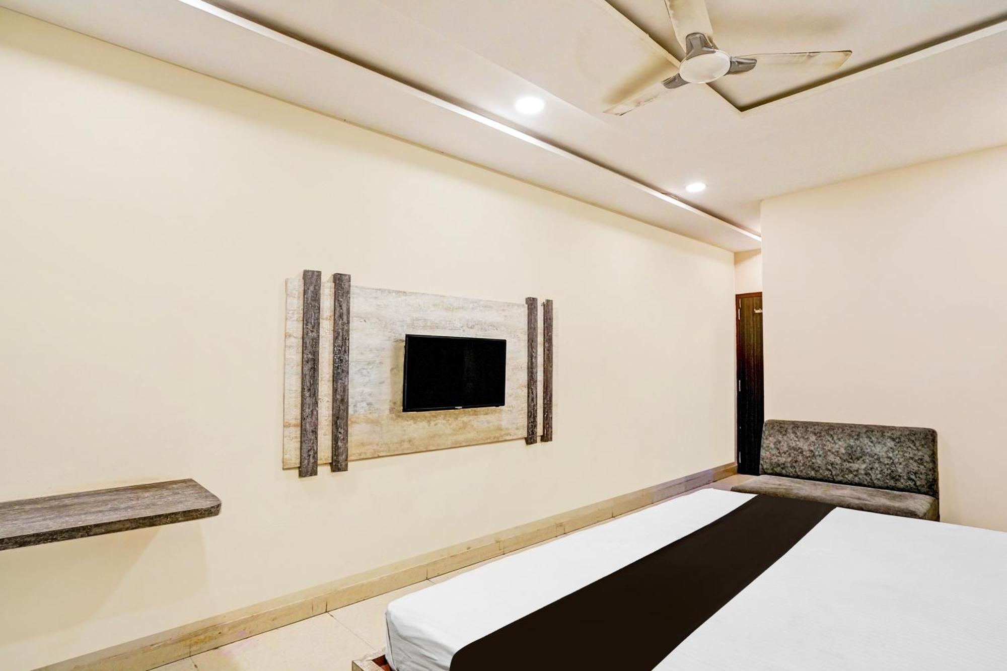 Super Hotel O Shri Shiva Palace Rāipur Buitenkant foto