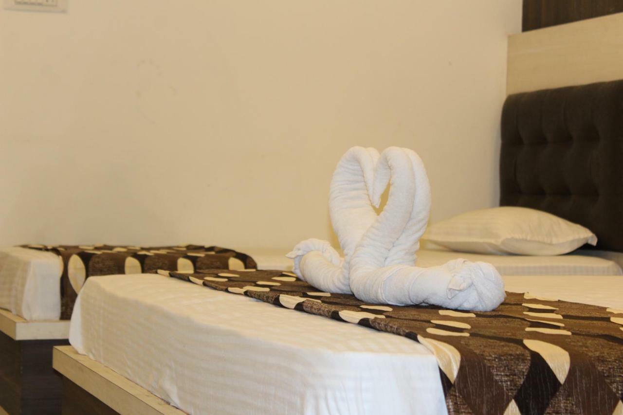 Super Hotel O Shri Shiva Palace Rāipur Buitenkant foto