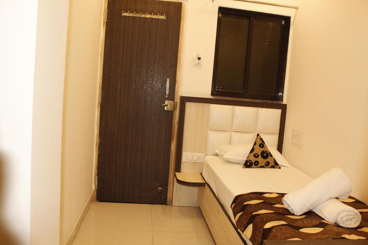 Super Hotel O Shri Shiva Palace Rāipur Buitenkant foto